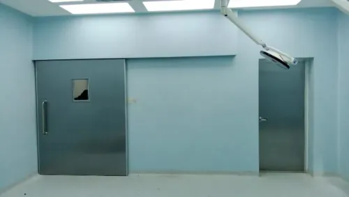 Suministro e instalación de puertas con protección radiológica.