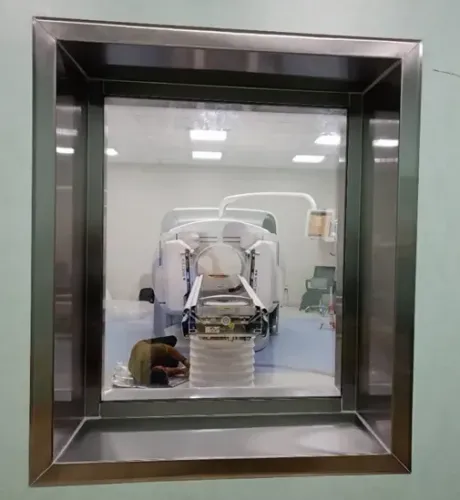 Suministro e instalación de vidrio con protección radiológica.